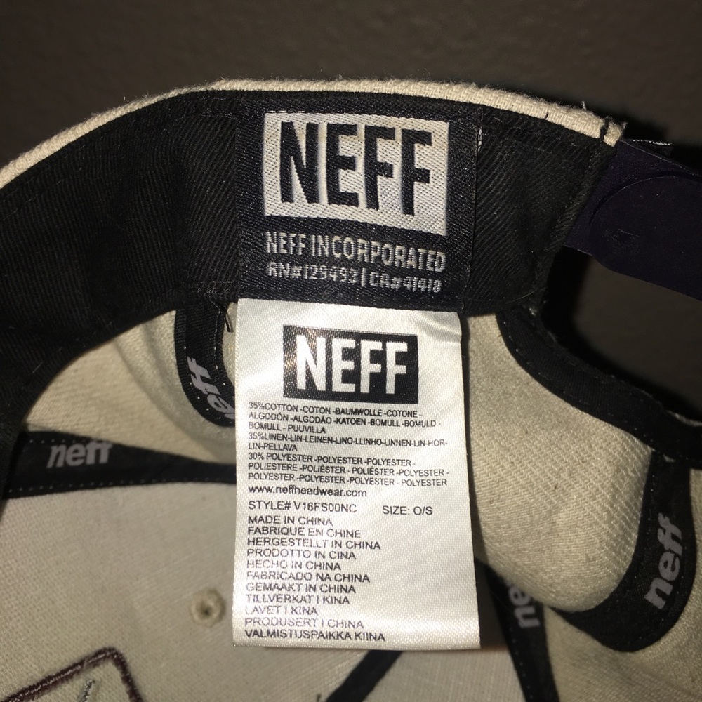 Neff hat - Picture 6 of 6